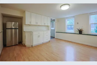 16 Beacon Place #16, Melrose, MA 02176 - Photo 3