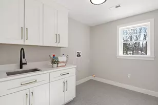 1 Delisio Dr, Andover, MA 01810 - Photo 31