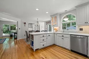 37 Valleywood Rd, Hopkinton, MA 01748 - Photo 5