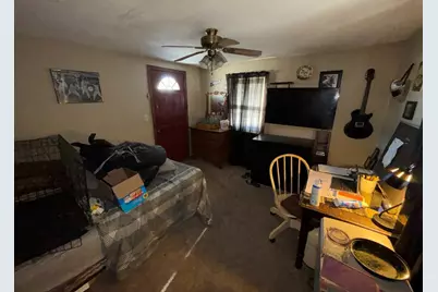 11 Rolf Ave, Chicopee, MA 01020 - Photo 7