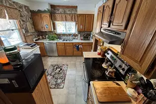 6 Ashburnham Rd, Worcester, MA 01606 - Photo 1