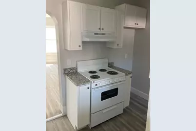 86 Beetle St #2F, New Bedford, MA 02724 - Photo 5