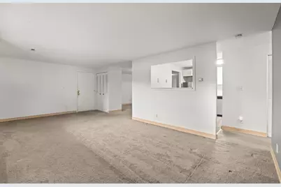221 Oak St #4-15, Brockton, MA 02301 - Photo 5