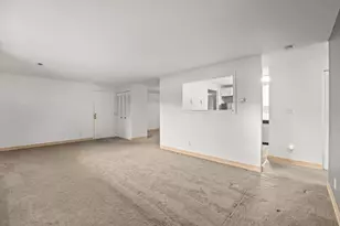 221 Oak St, Brockton, MA 02301 - Photo 5