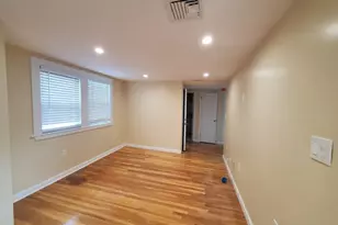 9 Oxford St, Lynn, MA 01901 - Photo 13