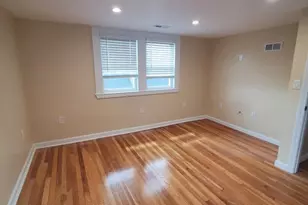 9 Oxford St, Lynn, MA 01901 - Photo 5