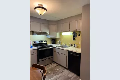 176 Maple Ave #3-2, Rutland, MA 01543 - Photo 3