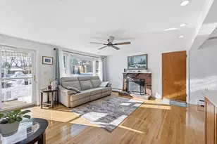 11 Hillcrest Ave, Brockton, MA 02301 - Photo 9