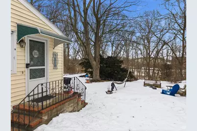30 Nashua St, New Bedford, MA 02740 - Photo 29
