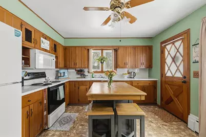 30 Nashua St, New Bedford, MA 02740 - Photo 5