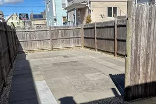 521 Kempton St, New Bedford, MA 02740 - Photo 17