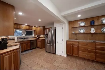 85 Kings Cove Beach Rd, Weymouth, MA 02191 - Photo 11