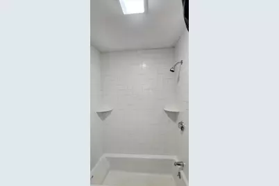 322 Brownell St #1E, Fall River, MA 02720 - Photo 3