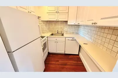 57 Charter Street #4A, Boston, MA 02113 - Photo 5