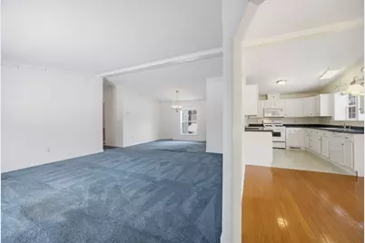 402 Blueberry Cir, Middleborough, MA 02346 - Photo 5