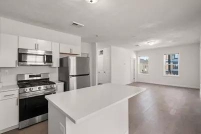 599 Broadway #2F, Everett, MA 02149 - Photo 5