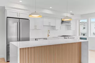 595 Broadway, Somerville, MA 02145 - Photo 3