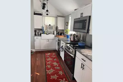 7 Leighton Ct, Gloucester, MA 01930 - Photo 1