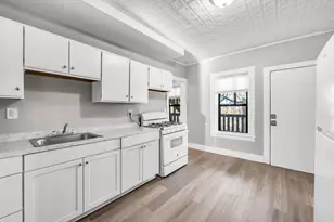 92 Woodside Terrace, Springfield, MA 01108 - Photo 1