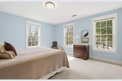 16 Hawthorn Rd, Amherst, MA 01002 - Photo 25