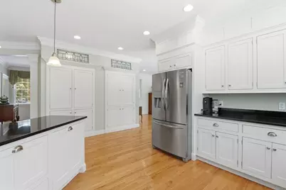 16 Hawthorn Rd, Amherst, MA 01002 - Photo 11