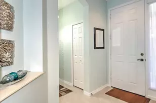 10577 Avila Cir, Fort Myers, FL 33913 - Photo 3