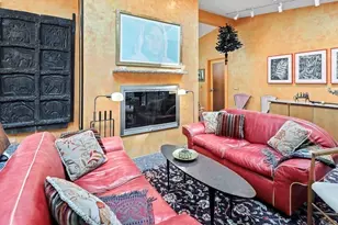 38 Cumberland Ave, Brookline, MA 02445 - Photo 9