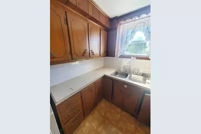 27 Bond Street #3, Fall River, MA 02720 - Photo 11