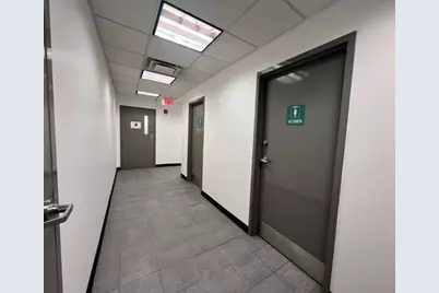 4 Minot St, Reading, MA 01867 - Photo 9