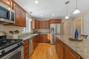 47 Longview Cir, Ayer, MA 01432 - Photo 5
