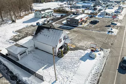 293 Bedford, Whitman, MA 02382 - Photo 3