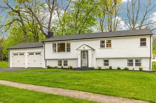 12 Pinecroft Ave, Holden, MA 01520 - Photo 1