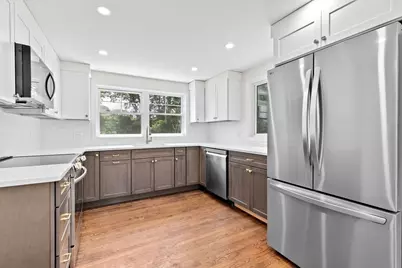 38 Siasconset Dr, Bourne, MA 02562 - Photo 9