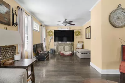 90 Elm St, Swansea, MA 02777 - Photo 5