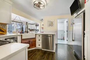 90 Elm St, Swansea, MA 02777 - Photo 11