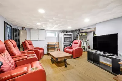 90 Elm St, Swansea, MA 02777 - Photo 23