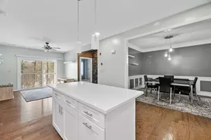 220 Martins Lndg, North Reading, MA 01864 - Photo 5