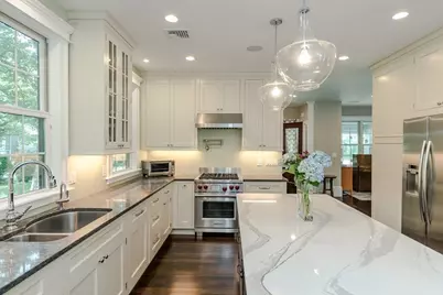 28 Eliot Street, Brookline, MA 02467 - Photo 9