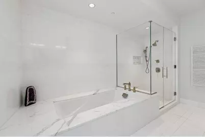 22 Liberty Dr #8F, Boston, MA 02210 - Photo 27