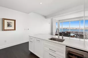 22 Liberty Dr, Boston, MA 02210 - Photo 17