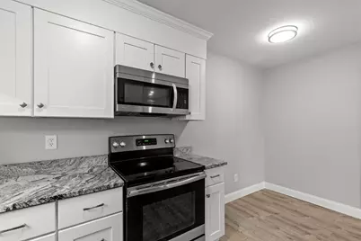 7 Chapel Hill Dr #8, Plymouth, MA 02360 - Photo 5