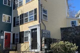 7 Lee St, Marblehead, MA 01945 - Photo 3