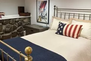 7 Lee St, Marblehead, MA 01945 - Photo 17