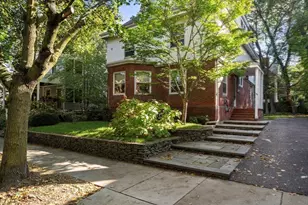 105 Babcock St, Brookline, MA 02446 - Photo 29