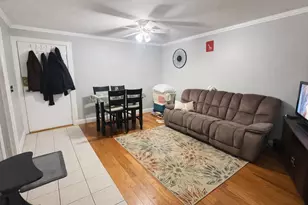 11 Weld St, Framingham, MA 01702 - Photo 3