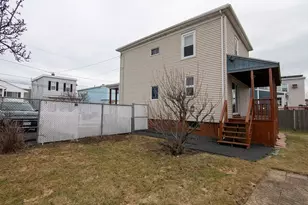 25 McKinley St, Revere, MA 02151 - Photo 21
