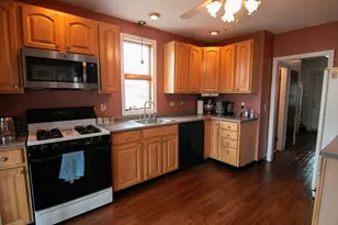 25 McKinley St, Revere, MA 02151 - Photo 5