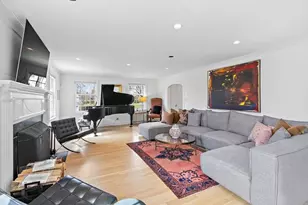 32 Pickwick Rd, Newton, MA 02465 - Photo 9