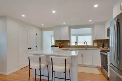 28 Lyme Road, Newton, MA 02465 - Photo 3