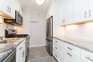 33 Pond Ave, Brookline, MA 02445 - Photo 9